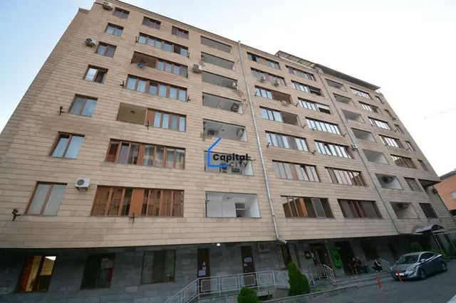 Продажа 4-комнатной квартиры в новостройке на улице Налбандян переулок, Кентрон, Ереван